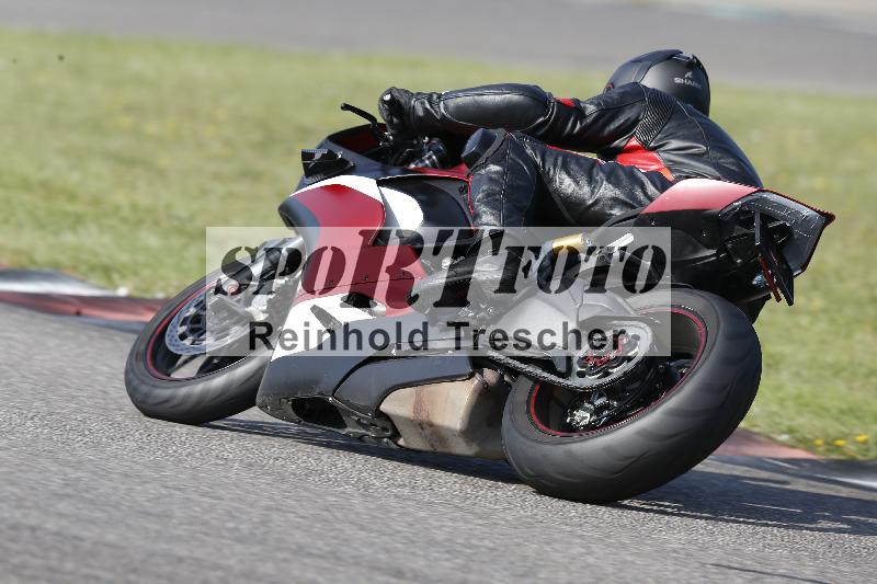 /45 10.08.2025 Plüss Moto Sport ADR/Einsteiger/330